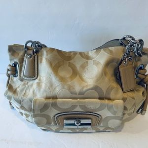 COACH Kristin Signature sateen in perfect condition (COACH F16778) Tan Lt Kha